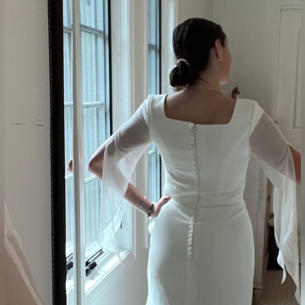NEW✨ Moonlight Wedding Dress / Crepe dress w chiffon sleeves / Modest / Fits sz6 - Picture 10 of 11